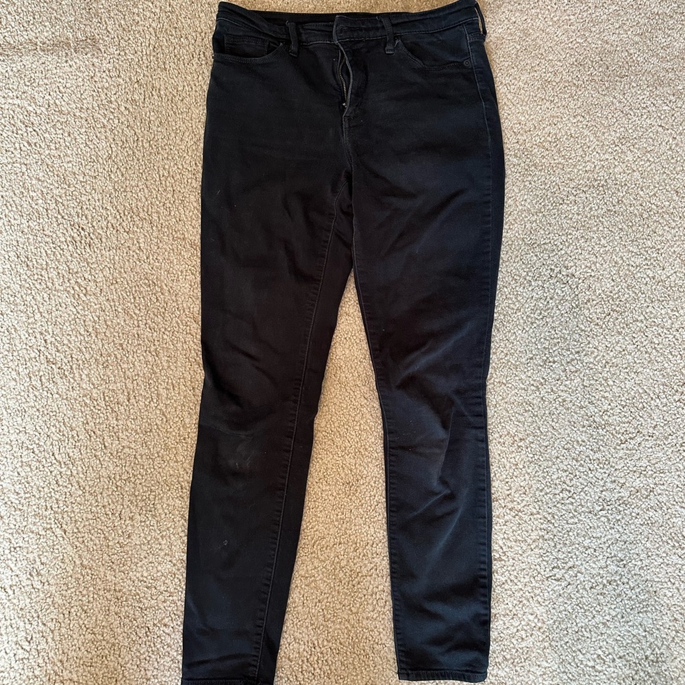 Black high waisted skinny jeans